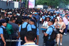 Nicaragüenses cierran ciclos con Aventura