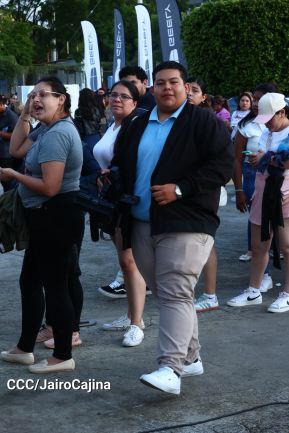 Nicaragüenses cierran ciclos con Aventura