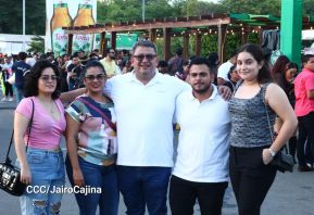 Nicaragüenses cierran ciclos con Aventura