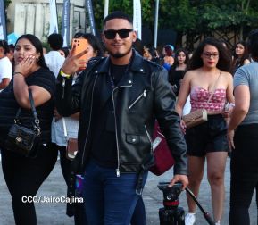 Nicaragüenses cierran ciclos con Aventura