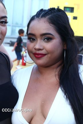 Nicaragüenses cierran ciclos con Aventura