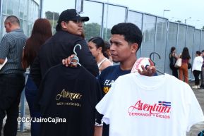 Nicaragüenses cierran ciclos con Aventura