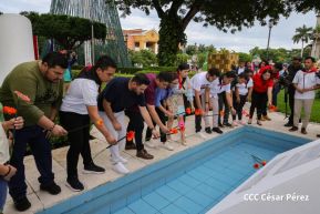 Nicaragüenses rinden homenaje al Comandante Carlos Fonseca a 48 años de su tránsito a la inmortalidad