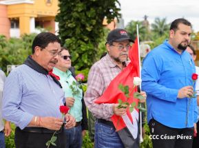 Nicaragüenses rinden homenaje al Comandante Carlos Fonseca a 48 años de su tránsito a la inmortalidad