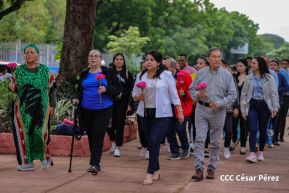 Nicaragüenses rinden homenaje al Comandante Carlos Fonseca a 48 años de su tránsito a la inmortalidad