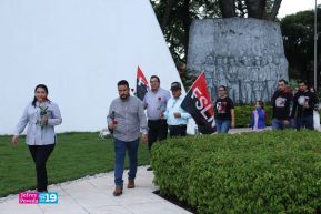 Nicaragüenses rinden homenaje al Comandante Carlos Fonseca a 48 años de su tránsito a la inmortalidad
