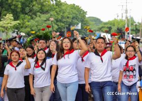 Nicaragüenses rinden homenaje al Comandante Carlos Fonseca a 48 años de su tránsito a la inmortalidad