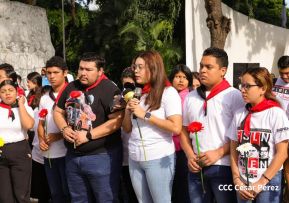 Nicaragüenses rinden homenaje al Comandante Carlos Fonseca a 48 años de su tránsito a la inmortalidad
