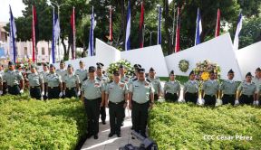 Nicaragüenses rinden homenaje al Comandante Carlos Fonseca a 48 años de su tránsito a la inmortalidad