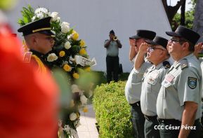 Nicaragüenses rinden homenaje al Comandante Carlos Fonseca a 48 años de su tránsito a la inmortalidad