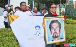 Nicaragüenses rinden homenaje al Comandante Carlos Fonseca a 48 años de su tránsito a la inmortalidad