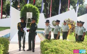 Nicaragüenses rinden homenaje al Comandante Carlos Fonseca a 48 años de su tránsito a la inmortalidad