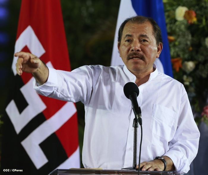 Daniel y Rosario celebran junto al pueblo el Día Internacional de los Trabajadores