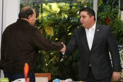 Presidente Daniel y Compañera Rosario se reúnen con directivos AMCHAM