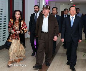 Comandante Daniel y Compañera Rosario en la XVIII Cumbre Empresarial China - Latinoamérica y el Caribe