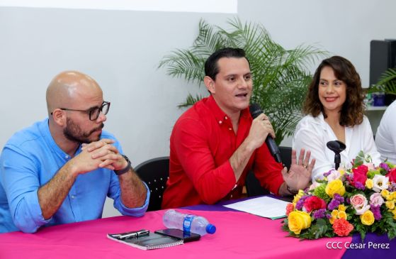 Estudiantes que realizaron prácticas en Medios del Poder Ciudadano reciben reconocimientos