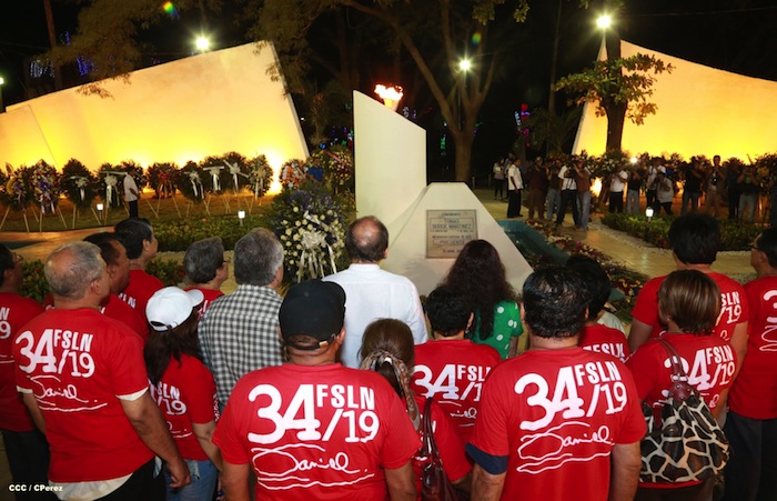 Daniel y Rosario celebran junto al pueblo el Día Internacional de los Trabajadores