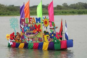 Río San Juan se viste de color y tradición en su vibrante carnaval