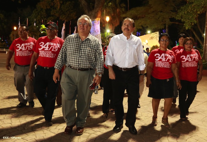Daniel y Rosario celebran junto al pueblo el Día Internacional de los Trabajadores