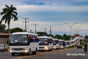 Flota de buses chinos para mejorar el transporte público de la Costa Caribe y el Pacífico