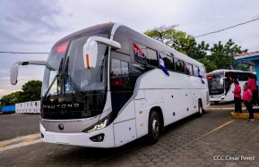 Flota de buses chinos para mejorar el transporte público de la Costa Caribe y el Pacífico