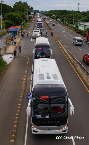 Flota de buses chinos para mejorar el transporte público de la Costa Caribe y el Pacífico