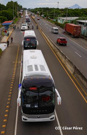 Flota de buses chinos para mejorar el transporte público de la Costa Caribe y el Pacífico