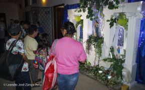 ¡María de Nicaragua, Nicaragua de María! Familias celebran la tradicional Gritería a la Purísima