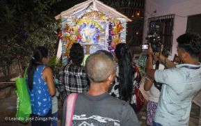 ¡María de Nicaragua, Nicaragua de María! Familias celebran la tradicional Gritería a la Purísima