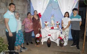 ¡María de Nicaragua, Nicaragua de María! Familias celebran la tradicional Gritería a la Purísima