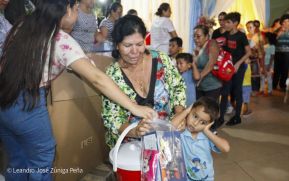 ¡María de Nicaragua, Nicaragua de María! Familias celebran la tradicional Gritería a la Purísima