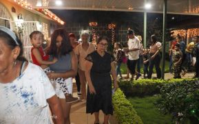 ¡María de Nicaragua, Nicaragua de María! Familias celebran la tradicional Gritería a la Purísima