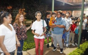 ¡María de Nicaragua, Nicaragua de María! Familias celebran la tradicional Gritería a la Purísima