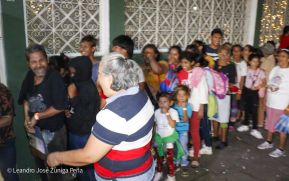 ¡María de Nicaragua, Nicaragua de María! Familias celebran la tradicional Gritería a la Purísima