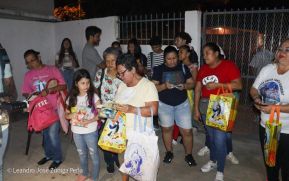 ¡María de Nicaragua, Nicaragua de María! Familias celebran la tradicional Gritería a la Purísima