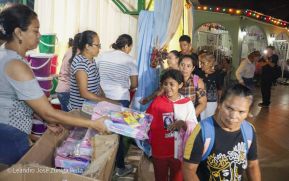 ¡María de Nicaragua, Nicaragua de María! Familias celebran la tradicional Gritería a la Purísima