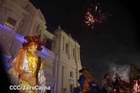 ¡María de Nicaragua, Nicaragua de María! Familias celebran la tradicional Gritería a la Purísima