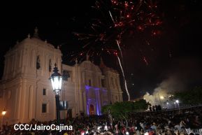 ¡María de Nicaragua, Nicaragua de María! Familias celebran la tradicional Gritería a la Purísima