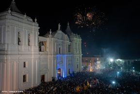 ¡María de Nicaragua, Nicaragua de María! Familias celebran la tradicional Gritería a la Purísima