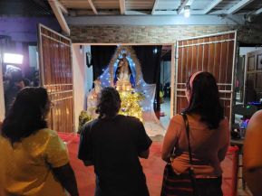 ¡María de Nicaragua, Nicaragua de María! Familias celebran la tradicional Gritería a la Purísima