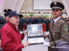  XXIX Graduación de oficiales del Centro Superior de Estudios Militares, General José Dolores Estrada Vado