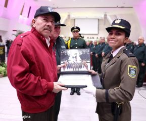  XXIX Graduación de oficiales del Centro Superior de Estudios Militares, General José Dolores Estrada Vado