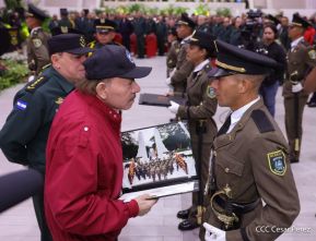 XXIX Graduación de oficiales del Centro Superior de Estudios Militares, General José Dolores Estrada Vado