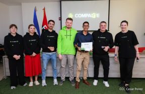 Comunicadores de RT y periodistas de Poder Ciudadano en intercambio de aprendizajes