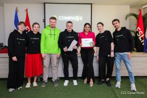 Comunicadores de RT y periodistas de Poder Ciudadano en intercambio de aprendizajes