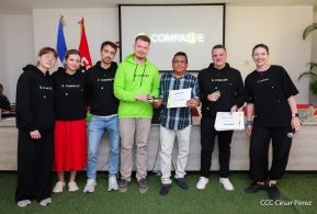 Comunicadores de RT y periodistas de Poder Ciudadano en intercambio de aprendizajes