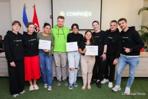 Comunicadores de RT y periodistas de Poder Ciudadano en intercambio de aprendizajes