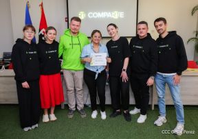 Comunicadores de RT y periodistas de Poder Ciudadano en intercambio de aprendizajes