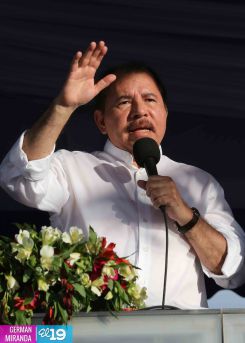 Daniel y Rosario conmemoran histórico repliegue hacia Masaya (Parte I)