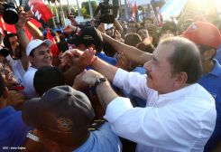 Daniel y Rosario conmemoran histórico repliegue hacia Masaya (Parte II)